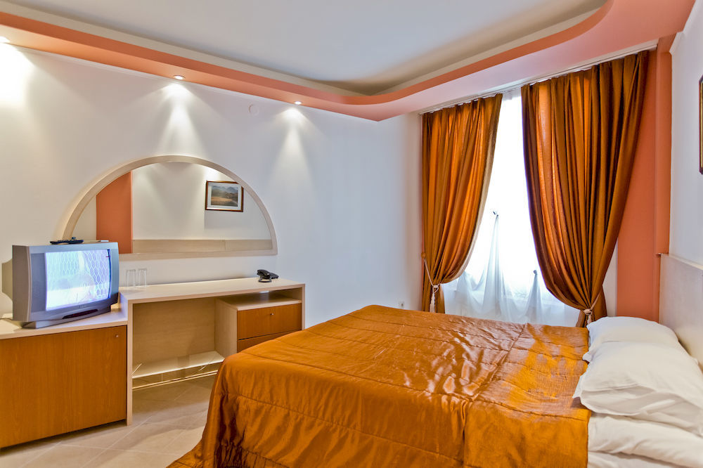 Family Hotel Gold Pearl (Adults Only) Sunny Beach Exterior photo